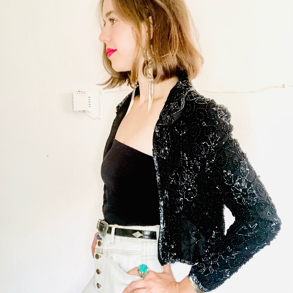 🔥SOLD🔥✨HP✨70s VTG Black Beaded Silk Cropped Bolero Jacket - Picture 1 of 5